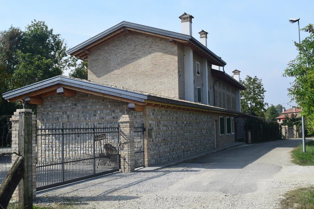 Da Gastone Villa Rivignano Exteriör bild